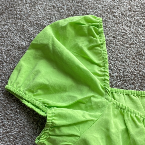 NEW without tag Zara green crop top - Picture 3 of 3